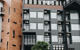 Ou Hotel